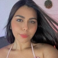 madeleine_hot Chat Room offline