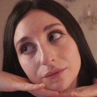 StelaFors Adlı Modelin Çevrimdışı Sohbet Odası