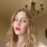 DaisyAtvud's Offline Chat Room