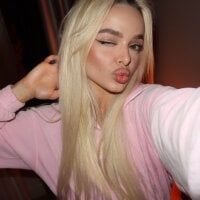 miss_blondiee webcam model