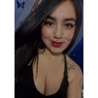 luna_macklein_t