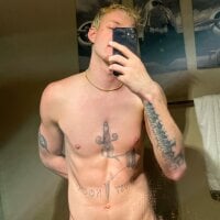 Sexyshootr02 webcam