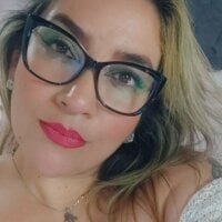 Ale_Sayuri offline chatrum