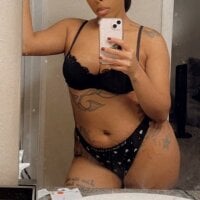 caramelhazel86's Offline Chat Room