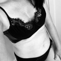 mysteriousbritishmia's Avatar Pic
