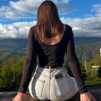 Phòng Chat Ngoại tuyến July_Lissa