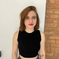 EmmaLarson's Offline Chat Room