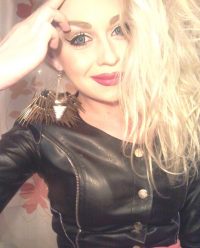 CarlyLaAngelsw model avatar