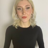 MarlaScott's Offline Chat Room
