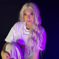 Lara_Crofftt webcam model