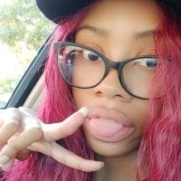 lilbunni22 Adlı Modelin Çevrimdışı Sohbet Odası