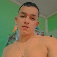 ayelandro model avatar