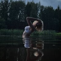 Chloe_moonlightLive Webcam