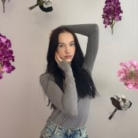 EarthaBasil webcam model