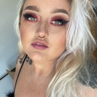 ElizabethDresden's Avatar Photo