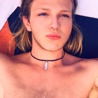 stonedgay's Offline Chat Room