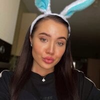 Selebrity77's Offline Chat Room