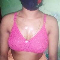 SexcyBangla Adlı Modelin Çevrimdışı Sohbet Odası