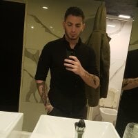 Vikingo9885's Offline Chat Room