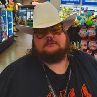 FATFUCKHUNNIE's Offline Chat Room