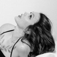 Jerry-Hall webcam model