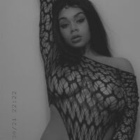 BeautifullyBlessed98's Offline Chat Room