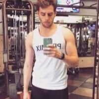 handjobdz's Offline Chat Room