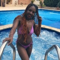 Madeline_Woods