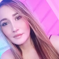 Emiliamayer offline chatrum