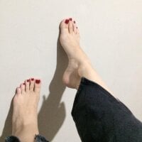 feetbeautiful_'s Offline Chat Room