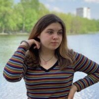 NylinekAri's Offline Chat Room