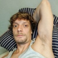 nudeshowfeet