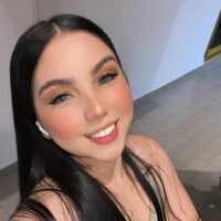 Yara__Amina model avatar