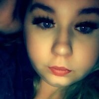 غرفة دردشة elliemarie1 دون اتصال