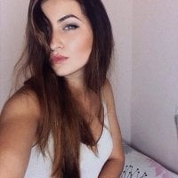 BRlANA_SWEET's Offline Chat Room