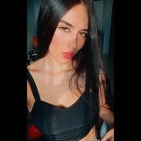 Alessandra_77 webcam model