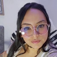 Katelovee_'s Avatar Pic