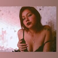 Mistikaax's Offline Chat Room