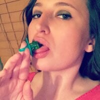 WhitneyWebbxoxo Offline Chatrum