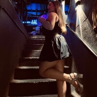 MoraInFire webcam model