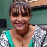 Pamela_Tower's Offline Chat Room