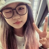 Xiaoyumi61 webcam model