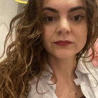 Milenaxxlove's Offline Chat Room