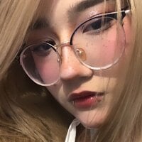 Livelle69 webcam