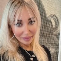 MonicaMoon's Offline Chat Room