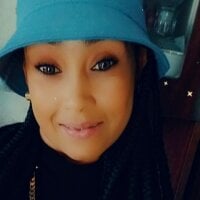 IndianCardi_B's Offline Chat Room