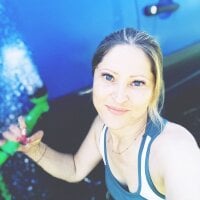 sunny_lady_0