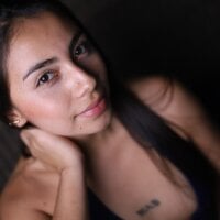 Offline chatovací místnost Claraa_Lewis
