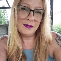 Purple__lipsLive Webcam