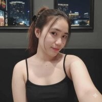 HornyAsian4uxx webcam model
